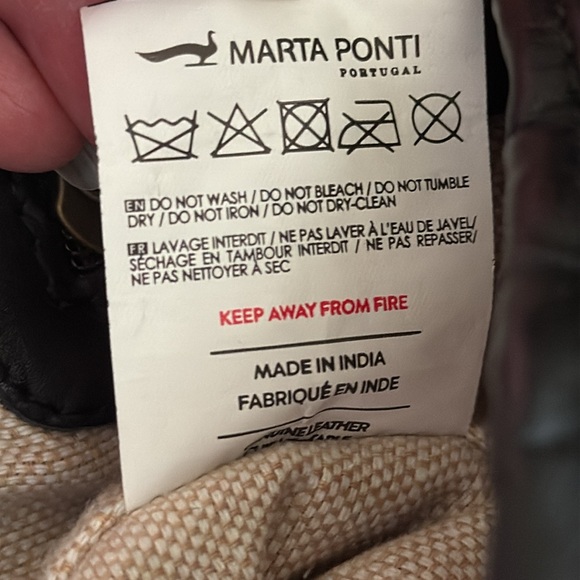 New without tag. Stylish Marta Ponti Black and Cream Women's fringed leather Bag - Picture 12 of 16